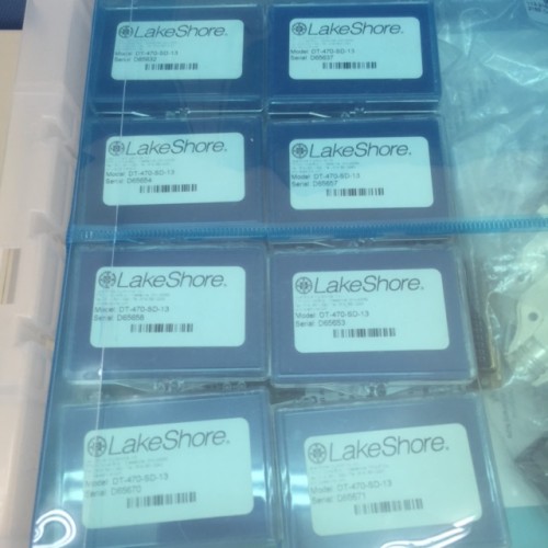 Lakeshore 218 Temperature Controller w/ Lot of 6 DT470SD13 sensor